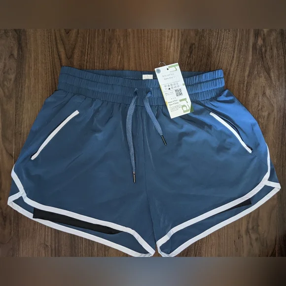 [NWT] Halara - High-Rise Contrast Trim 2.5" Shorts | Large | Aegean Blue - Picture 6 of 13